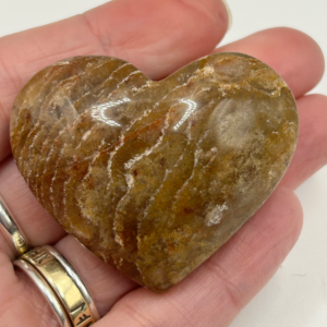 Thousand Layer Garden Quartz Heart Palm