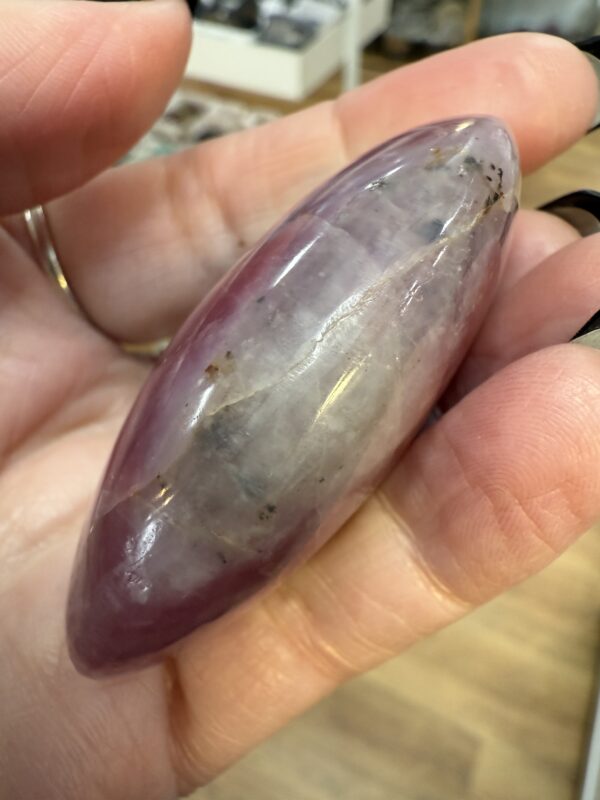 Lavender Rose Quartz Palm Stone - Image 4