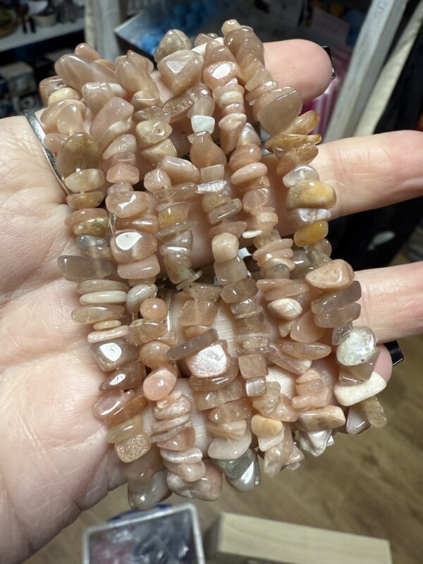 Peach Moonstone Chip Stone Bracelet - Image 2
