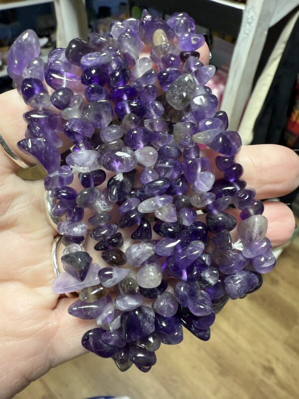 Amethyst Chip Stone Bracelet