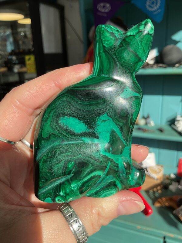 Malachite Cat Carving - Image 6