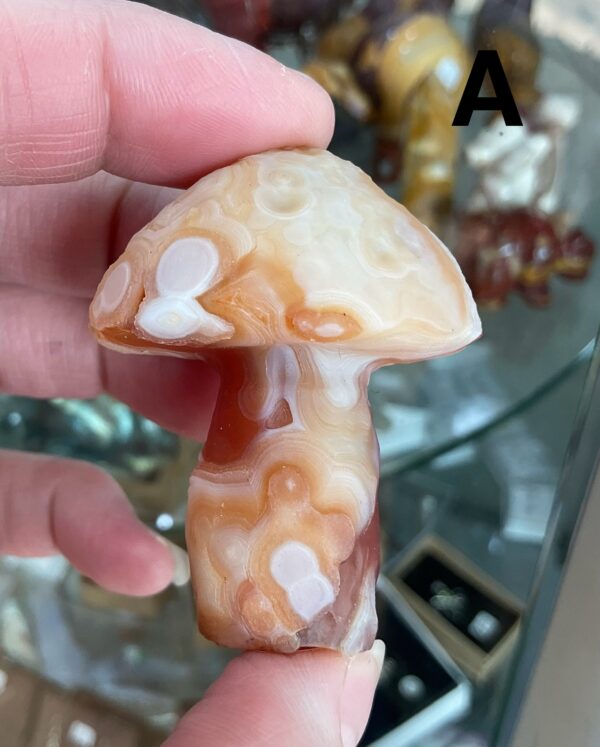 Gobi (Desert) Agate Mushroom Carving - Image 2