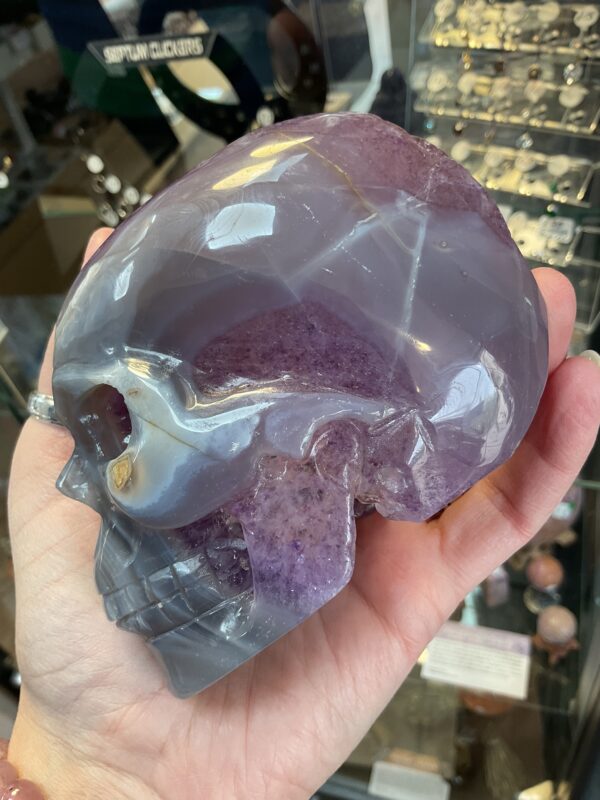 Amethyst and Agate Skull Carving - Image 4