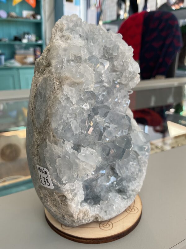 Celestite Standing Freeform - Image 7