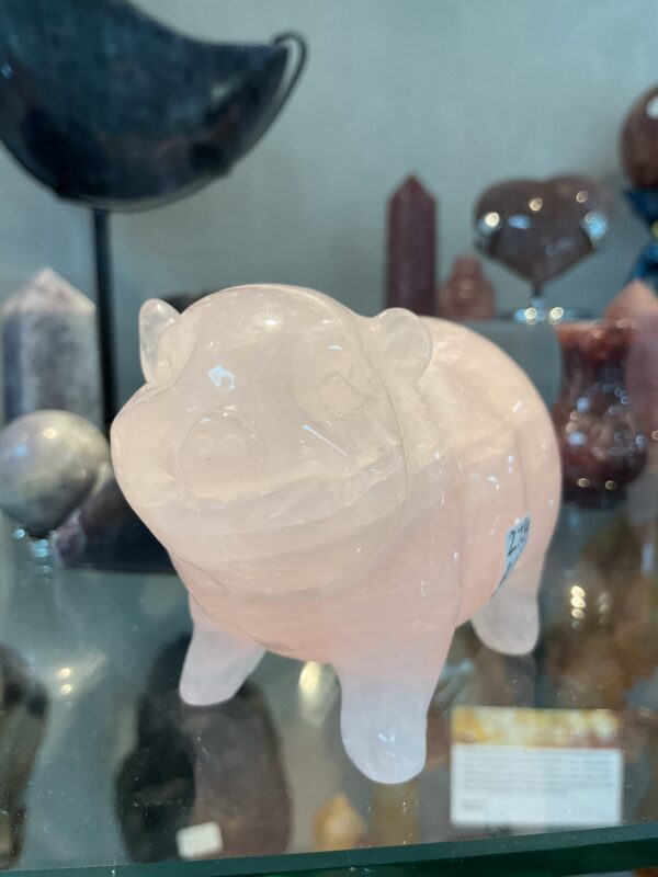 Rose Quartz Piggy Carving