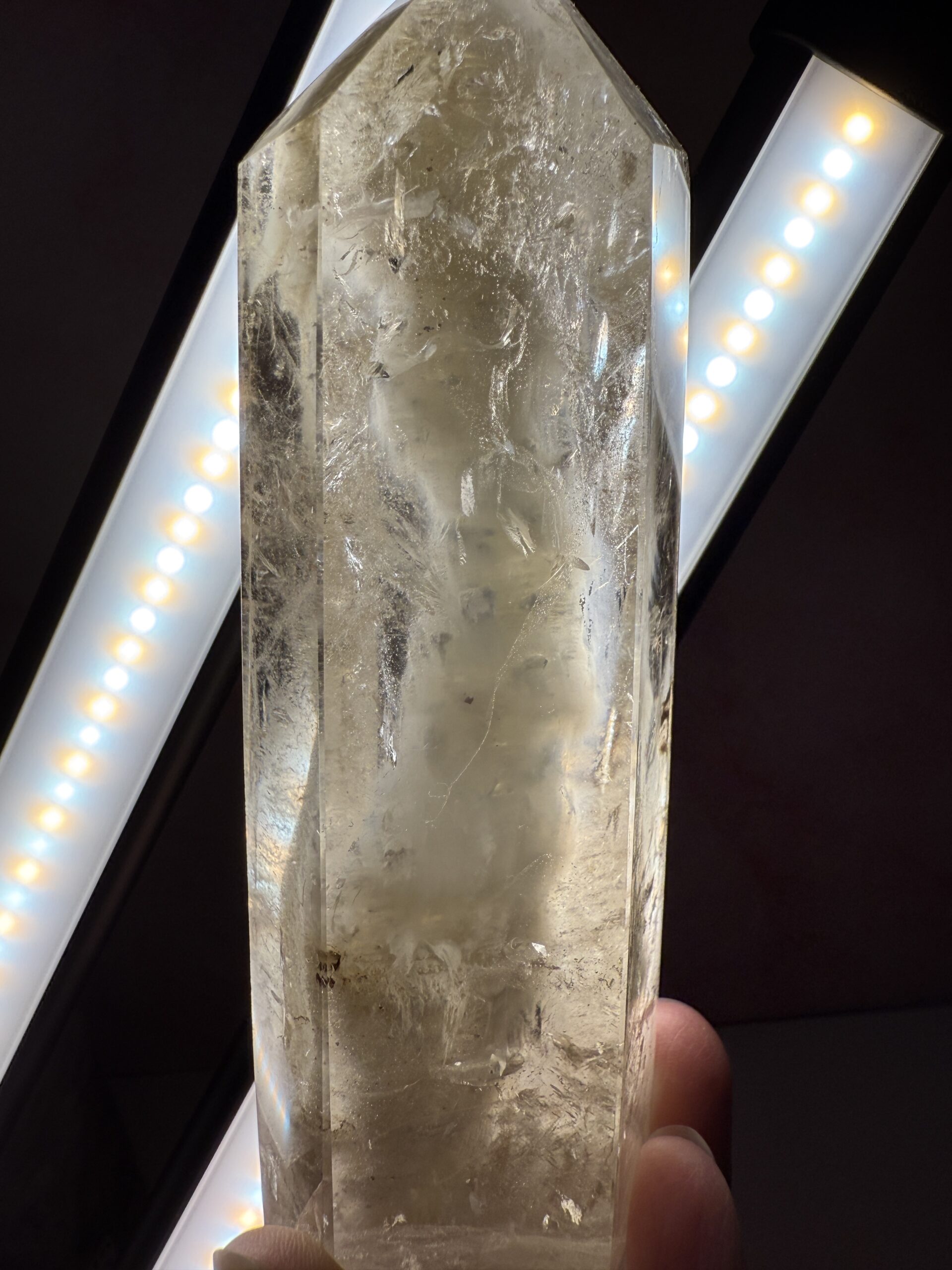 White Garden Quartz Tower - Image 8