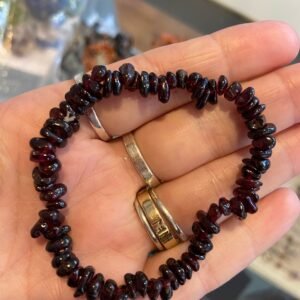 Garnet Chip Stone Bracelet