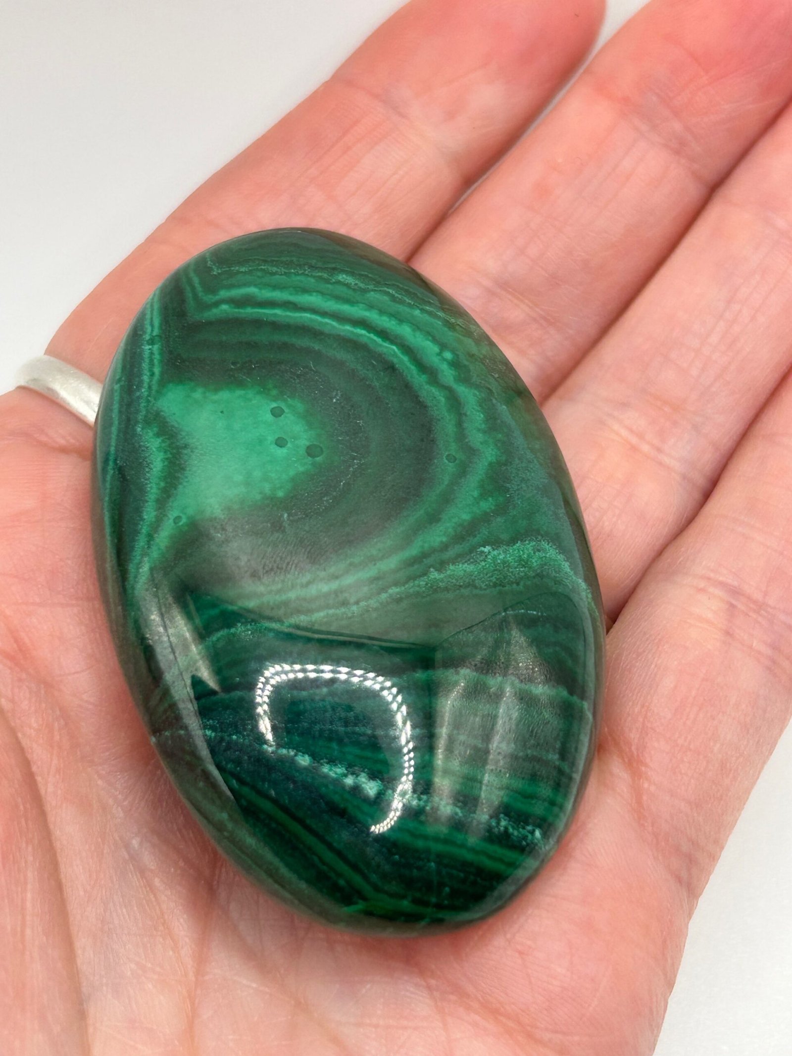 Malachite Palm Stone - Image 3