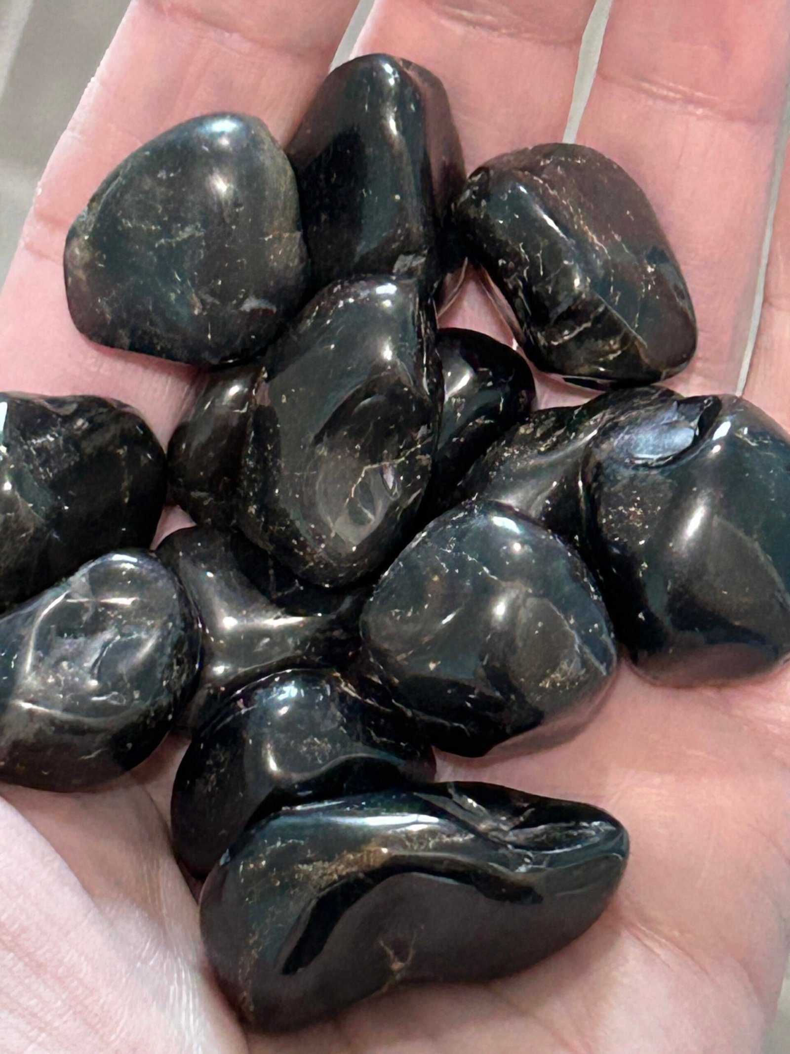 Black Onyx Tumble Stone - Image 2