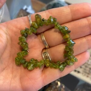 Peridot Chip Stone Bracelet