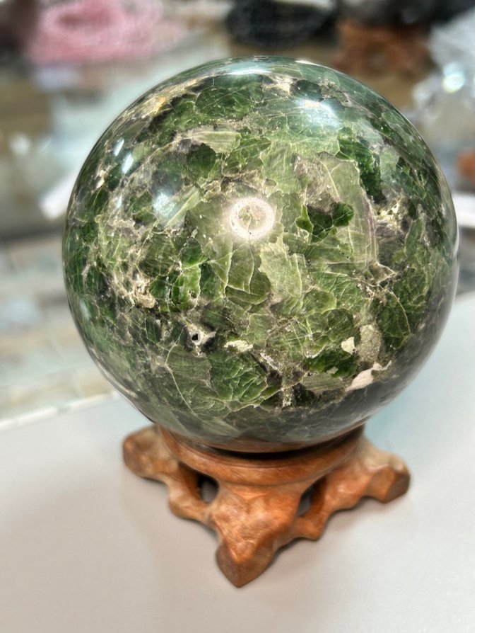 Diopside Sphere - Image 5