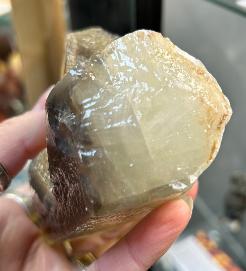 Dogs Tooth Calcite - Image 8