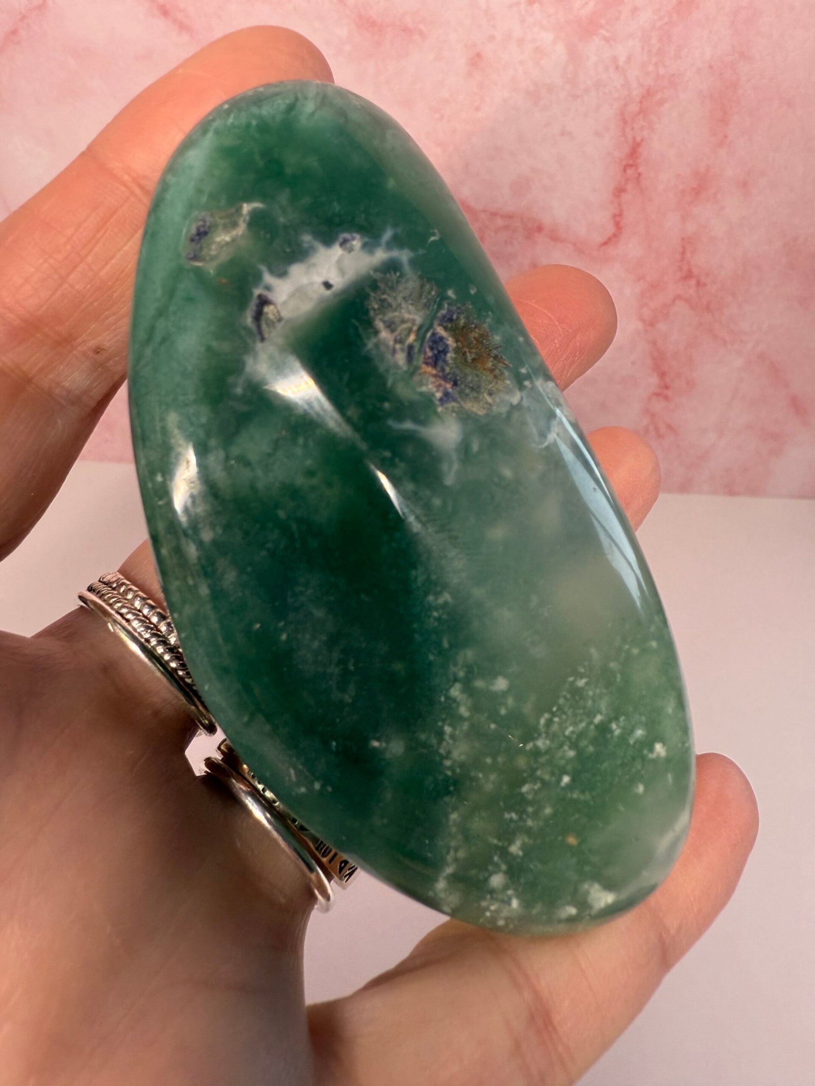 Mtorolite Chrome Chalcedony Freeform Palm Stone