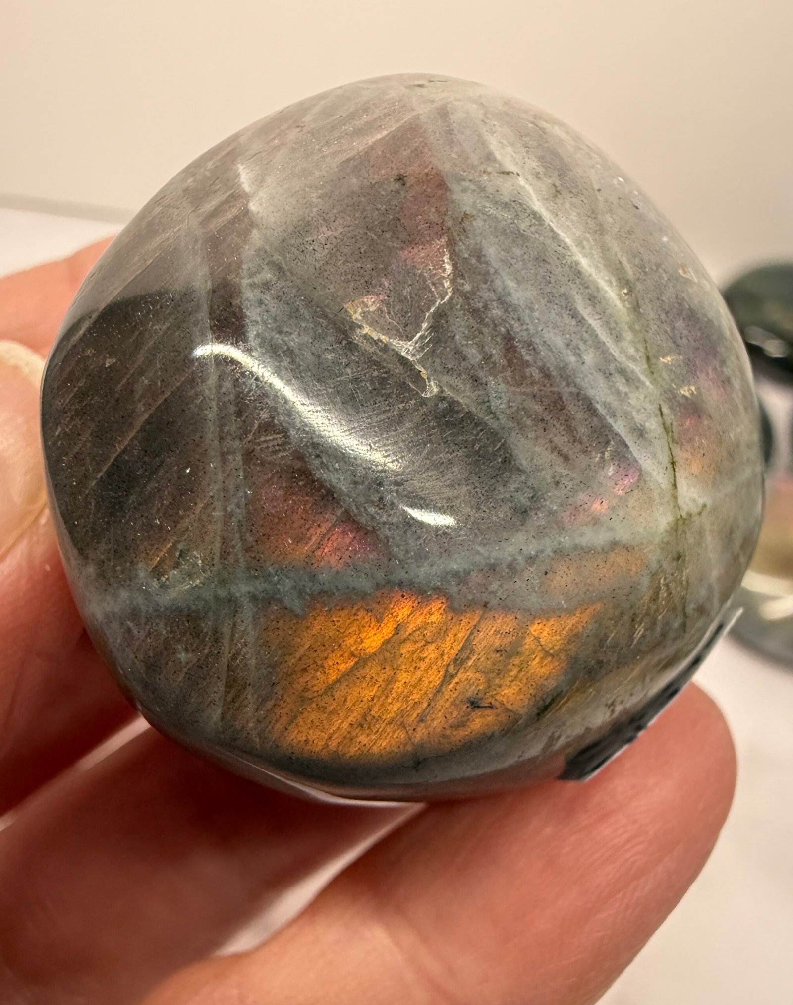 Sunset Flash Labradorite Palm Stone - Image 4