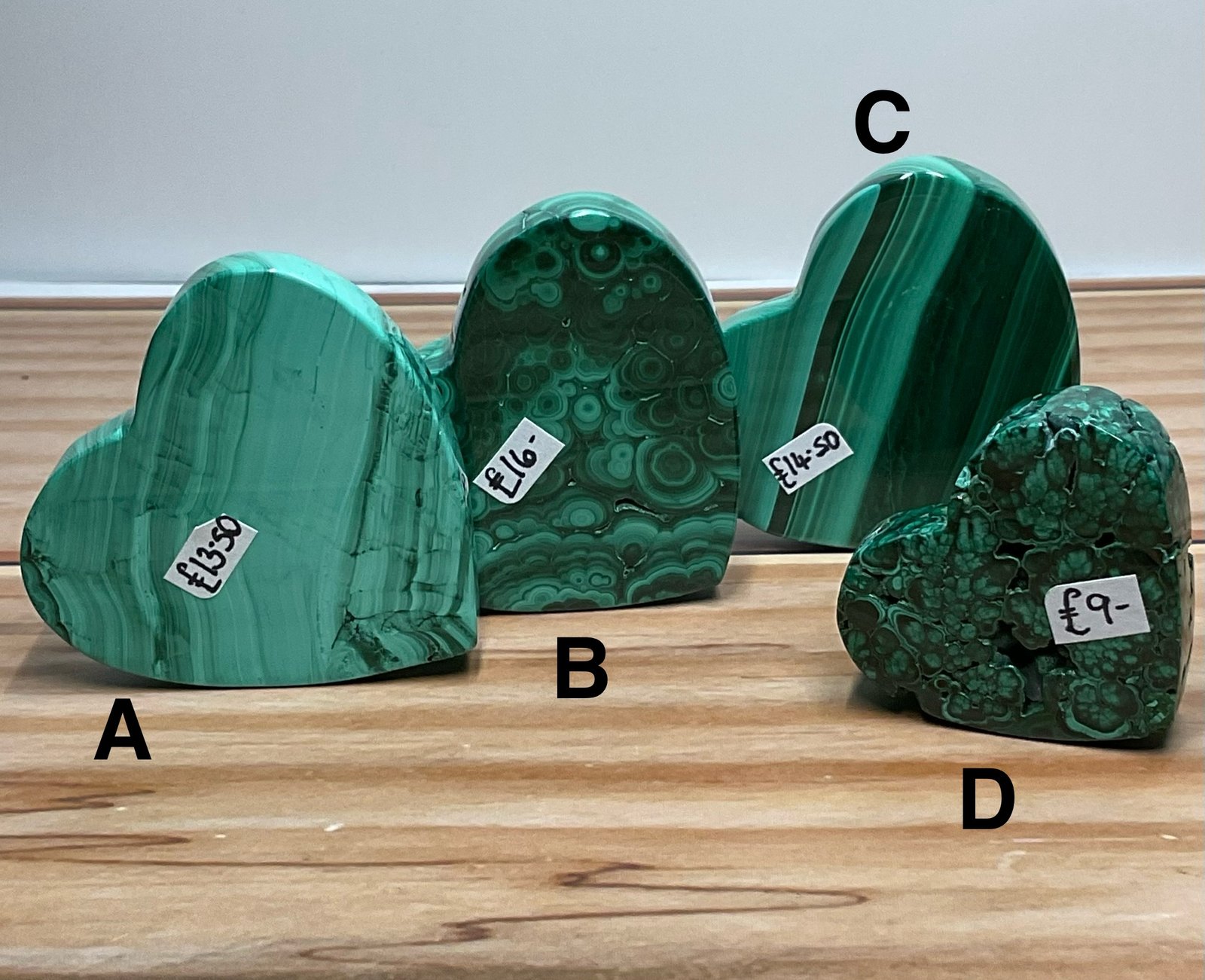 Malachite Heart Carving - Image 5