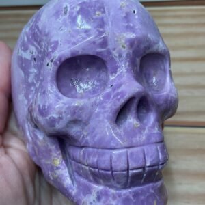 Phosphosiderite Skull Carving