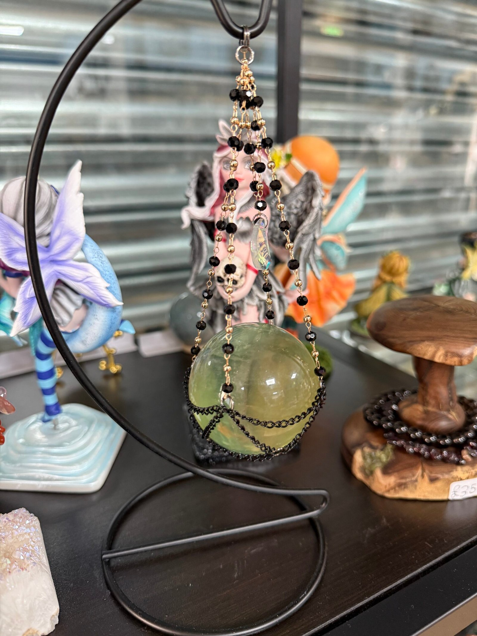 Sphere Holder-Black Net