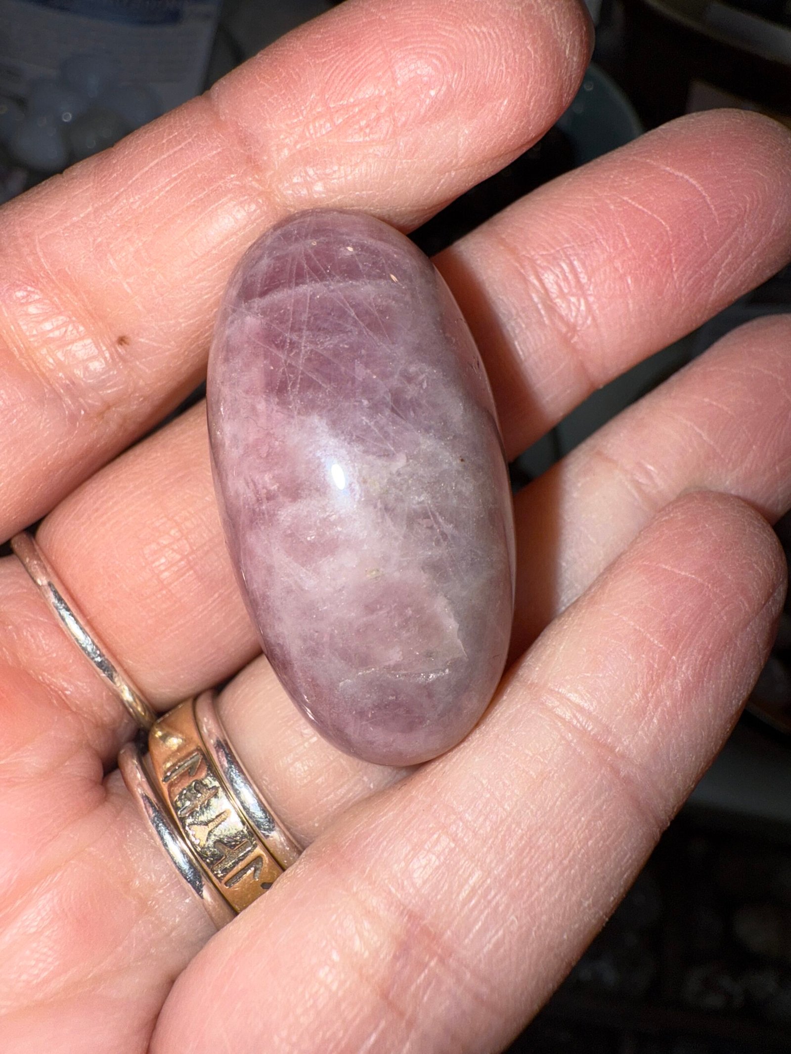Lavender Rose Quartz Tumble Stone - Image 4