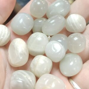 High Quality Garnierite (Green moonstone) Tumble Stone
