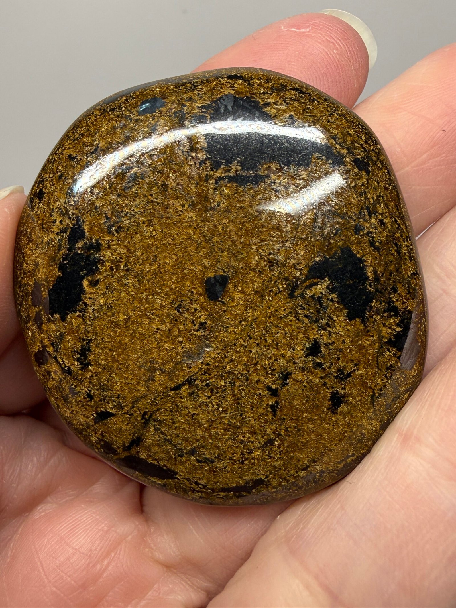 Bronzite Flat Palm Stone - Image 7