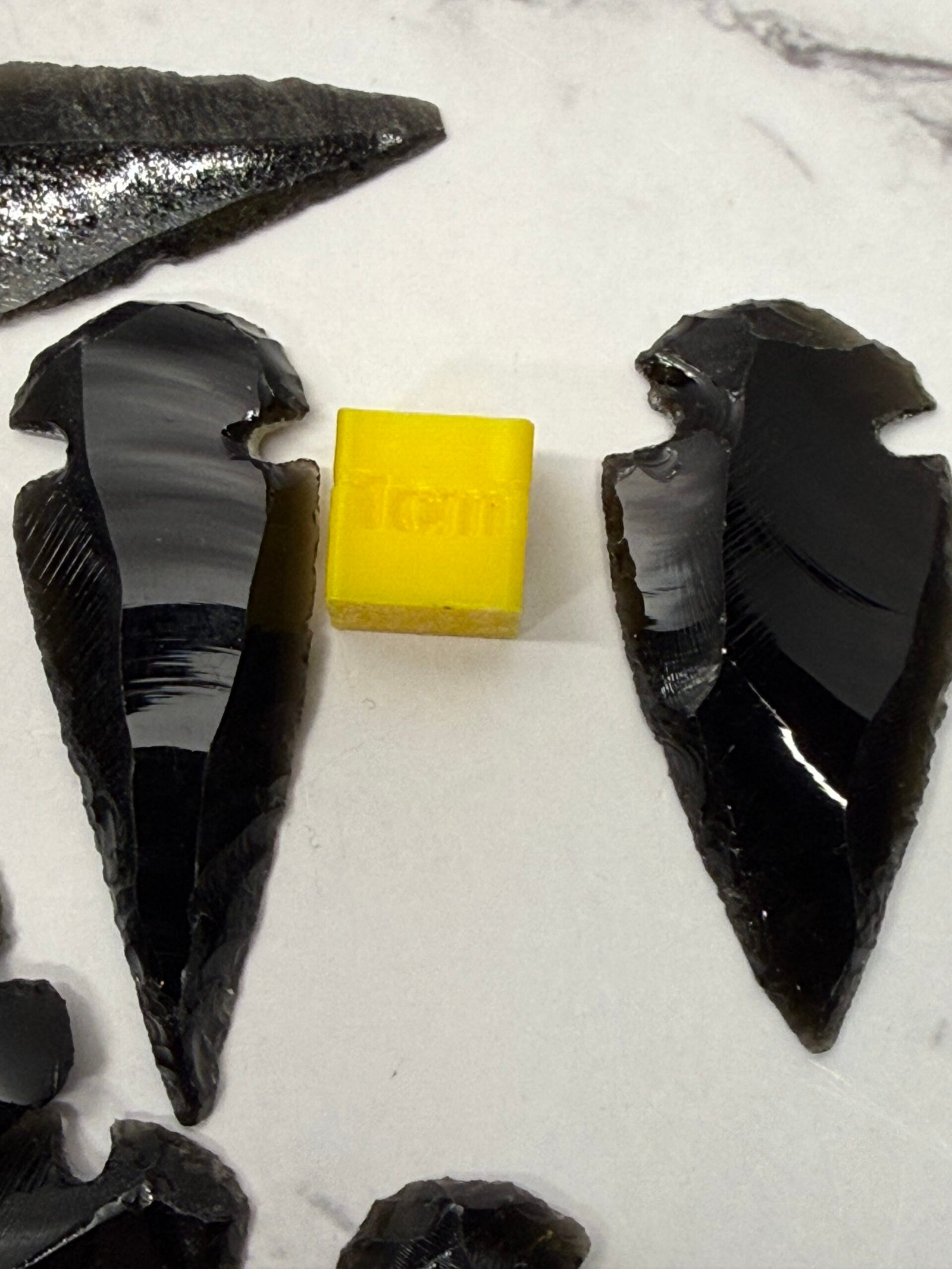 Obsidian Arrow Head Carving - Image 6