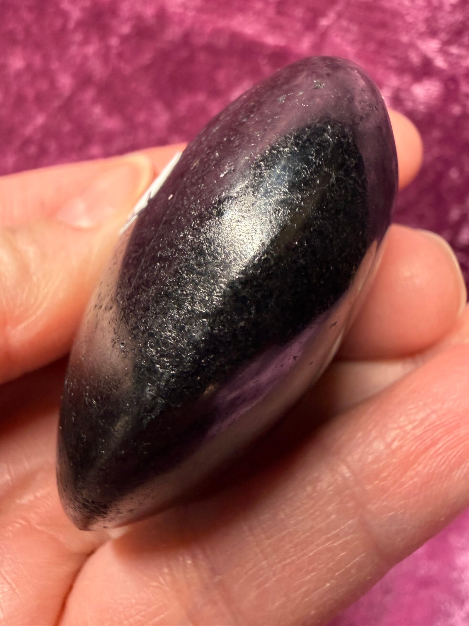 Black Tourmaline Palm Stone - Image 4