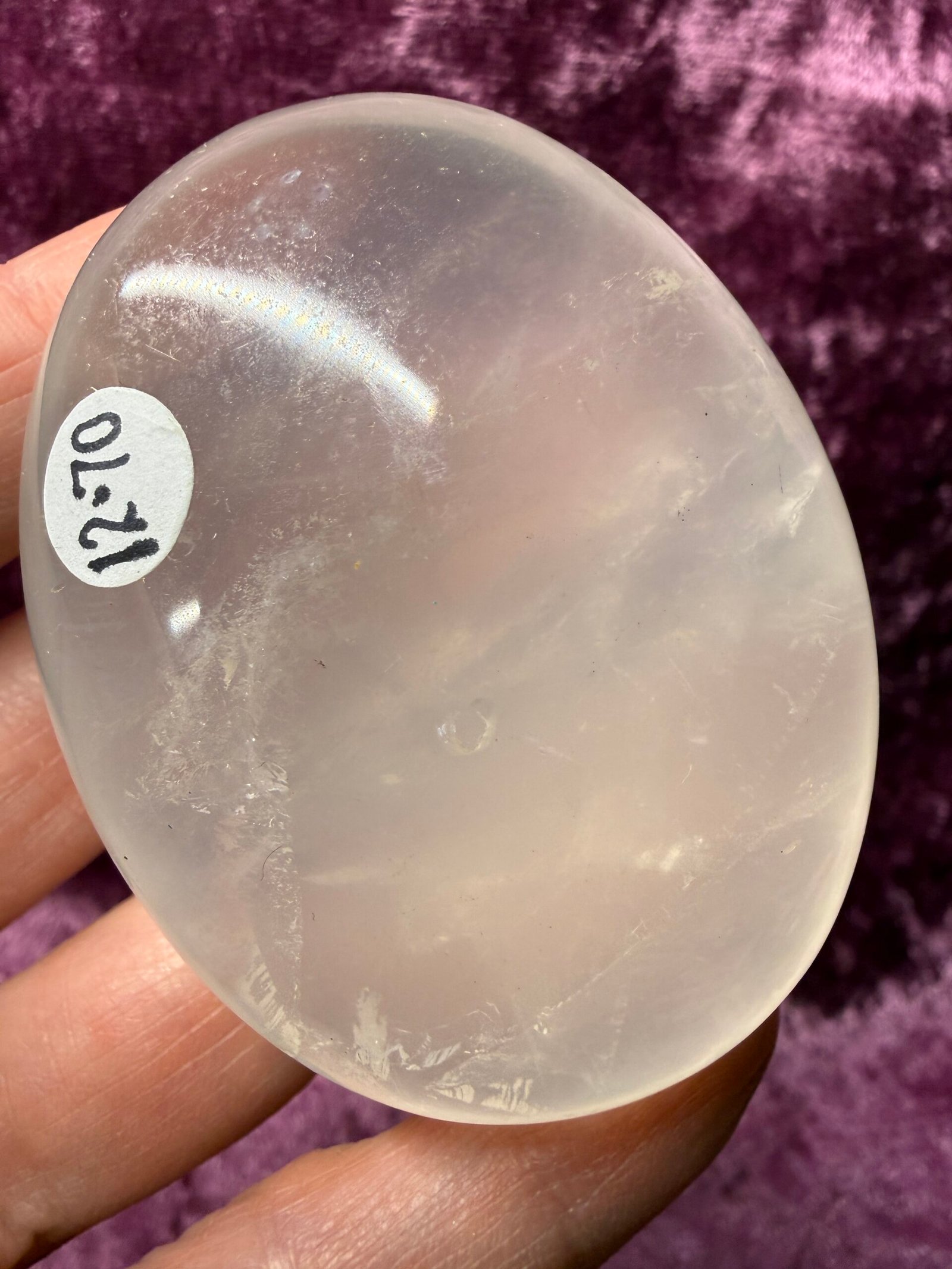 Girosol Quartz Palm Stone - Image 3