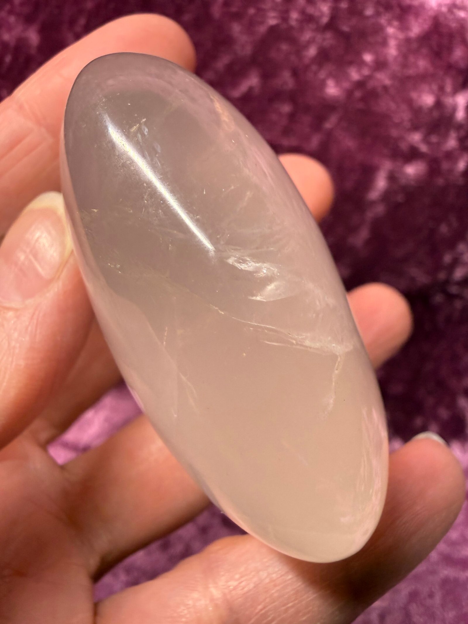 Girosol Quartz Palm Stone - Image 4