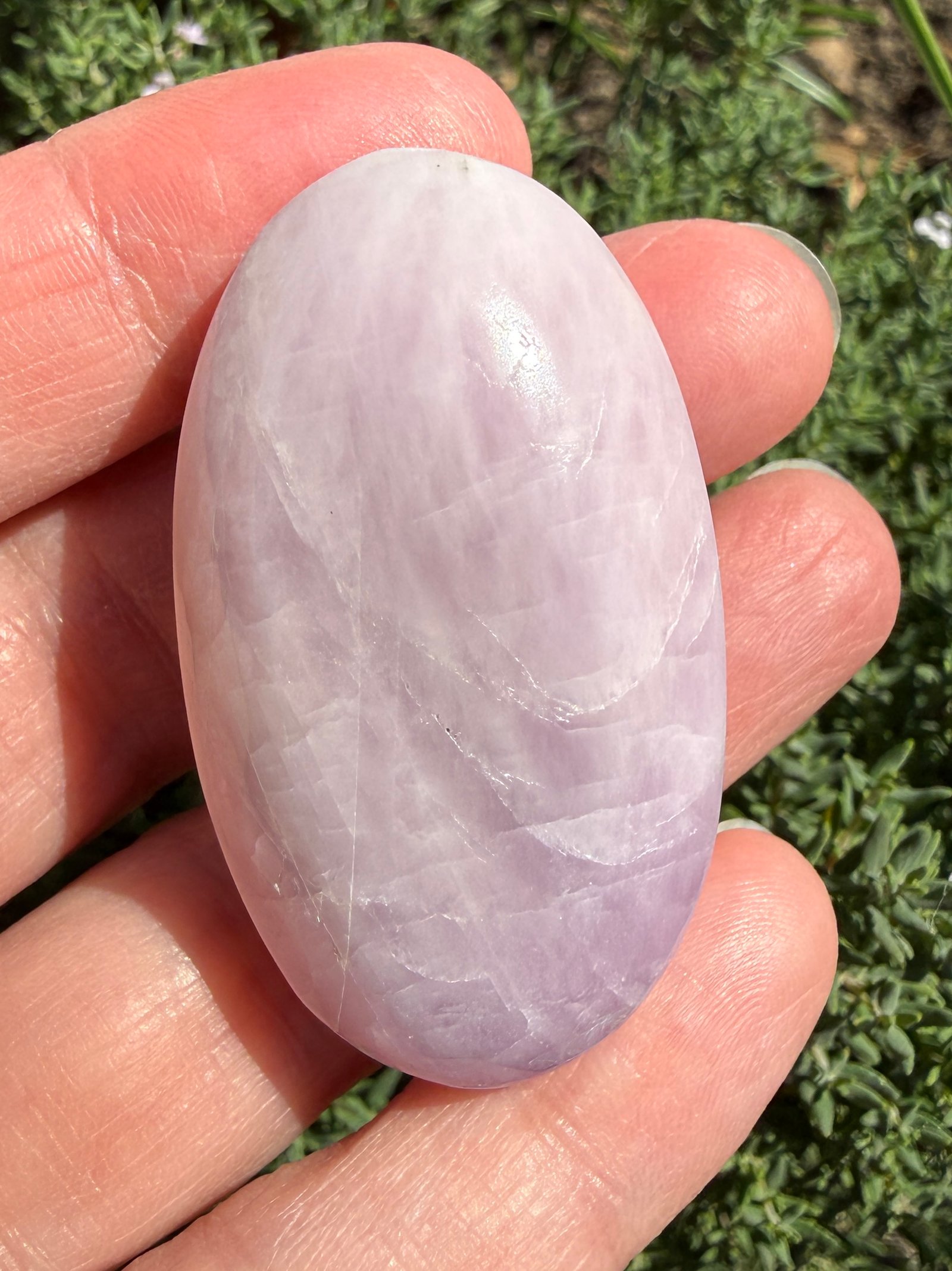 Kunzite Palm Stone - Image 4