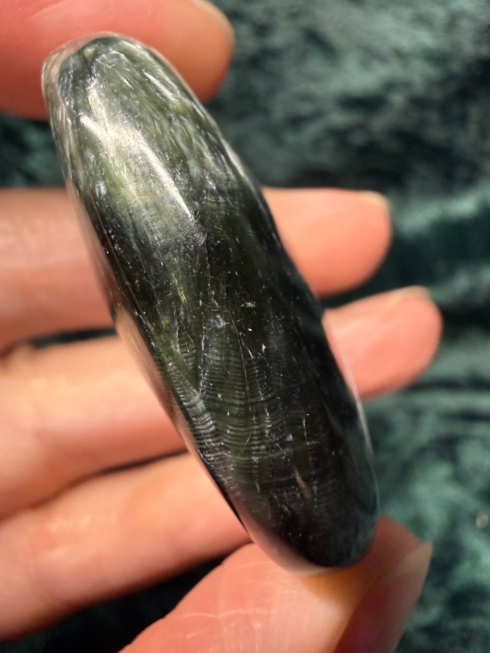 Seraphinite Palm Stone - Image 6