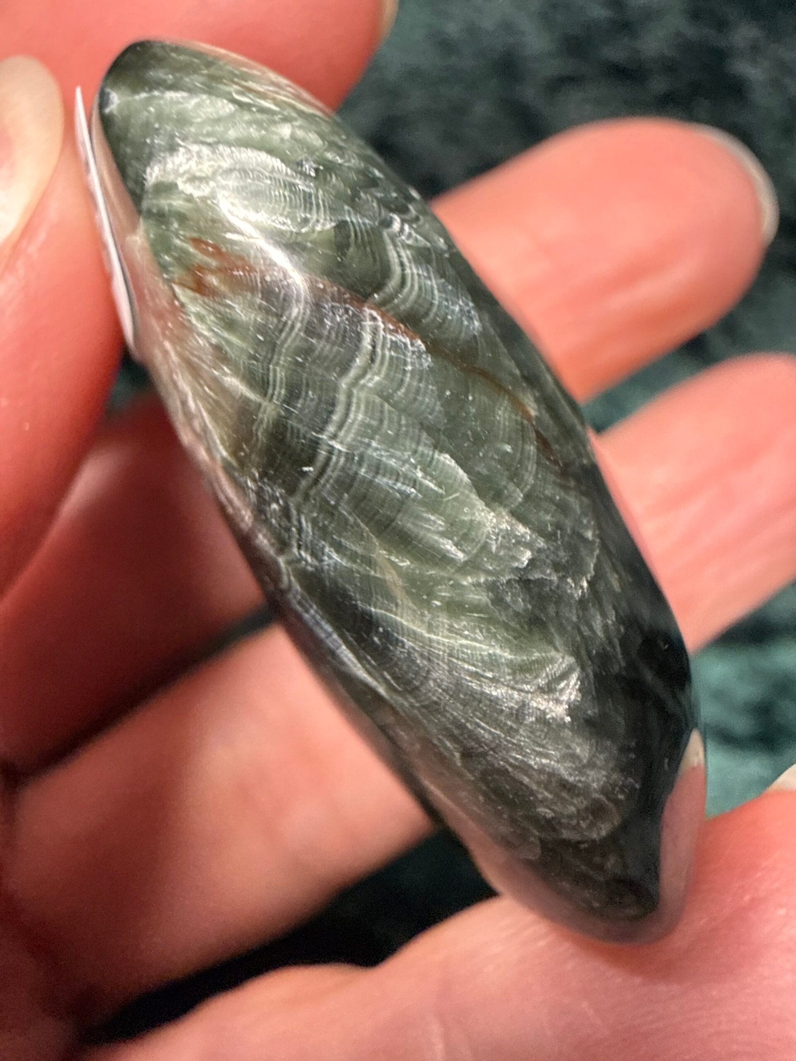 Seraphinite Palm Stone - Image 6