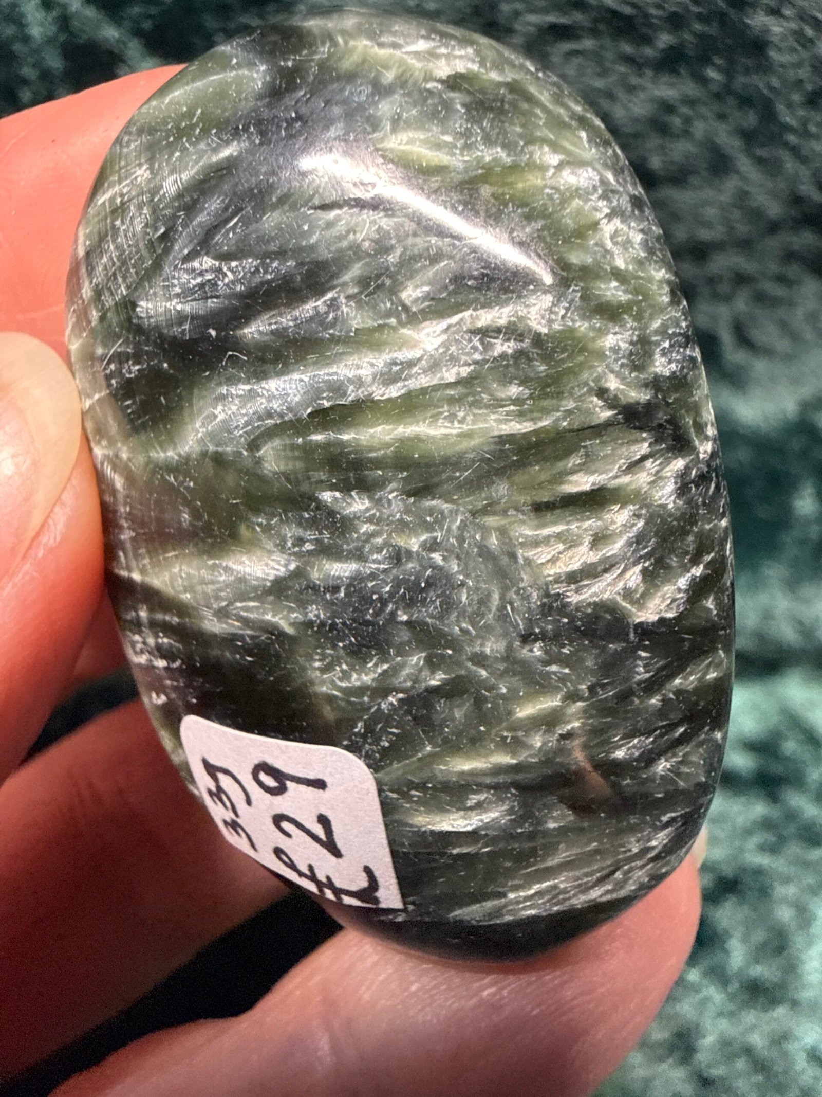 Seraphinite Palm Stone - Image 5