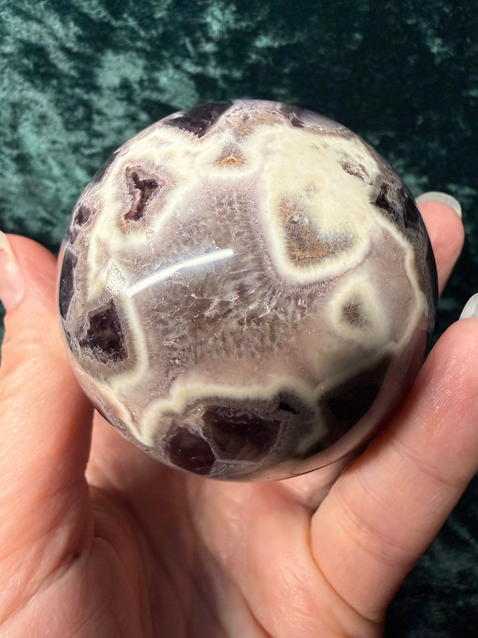 Chevron Amethyst (Dream) Sphere